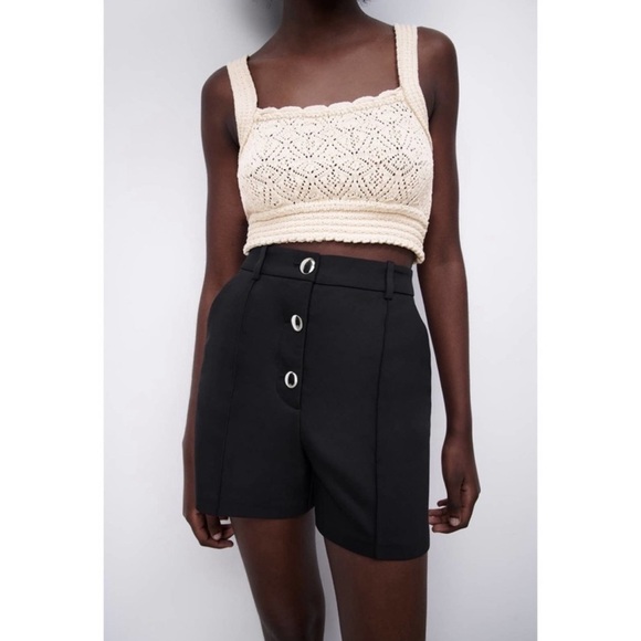 Zara Pants - Zara High Rise Shorts Flowy With Button Black Size M
